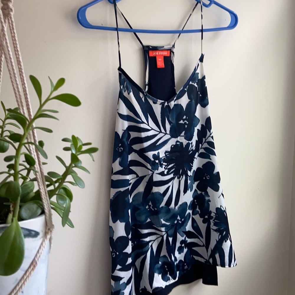 Floral tank